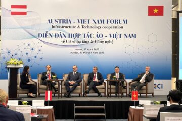 Chairman of NDTC. Companies to promote the cooperative relationship with the Republic of Austria at the Austria-Vietnam forum on infrastructure & technology cooperation